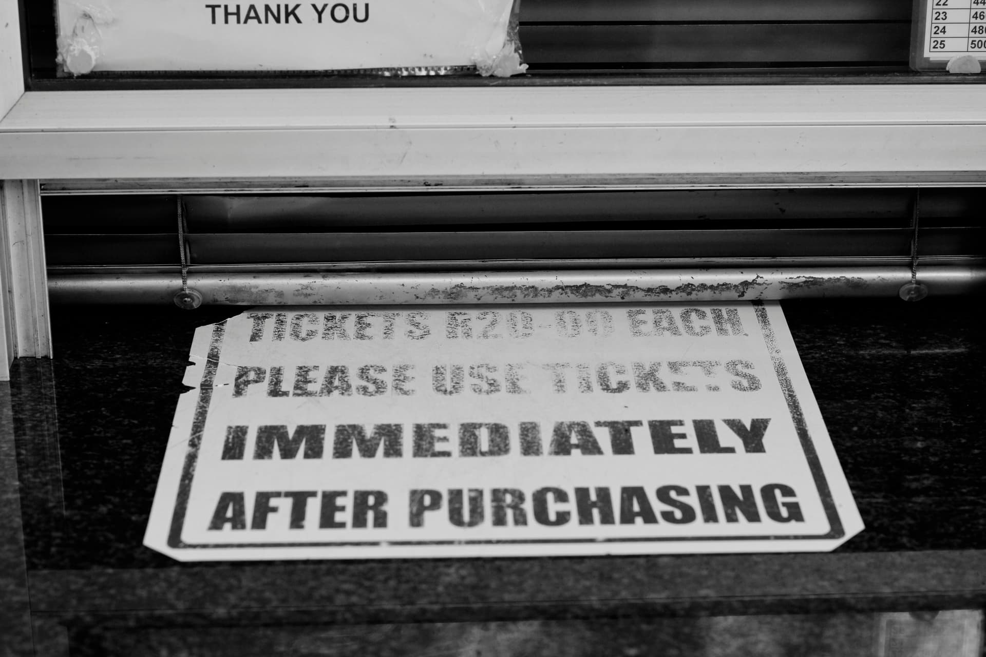 Enhancing Customer Retention Strategies with AI Analytics